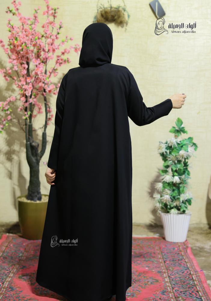 ألوان الجميلة - عباية سوداء ناعمة بجيب أمامي | عبايات عملية أنيقة - الصورة 4