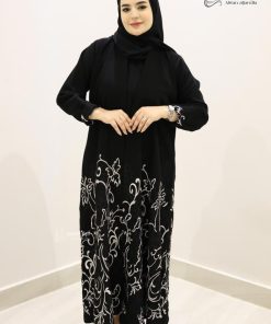 ألوان الجميلة - عباية سوداء مطرزة بتصميم أنيق كريب اندونيسي - الصورة 3