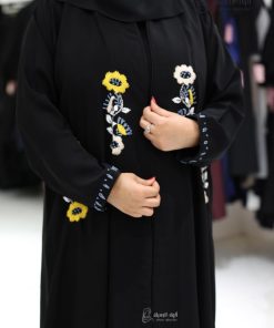 Alternative view of ألوان الجميلة  - عباية سوداء شك نص كلوش