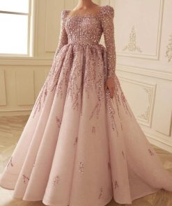 سمارا بوتيك - فستان ملكة وردي مع أكمام من سمارا بوتيك-P26