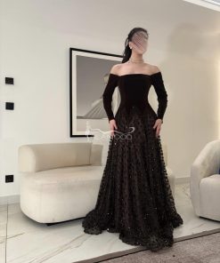 العنود للأزياء - فستان سهرة بني مزين بالخرز بتصميم أنيق