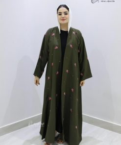 ألوان الجميلة - عباية زيتي مطرزة بتطريز ملون ناعم كريب إندونيسي فاخر