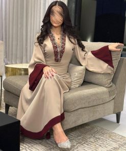 العنود للأزياء - جلابية راقية للمناسبات بتصميم فخم