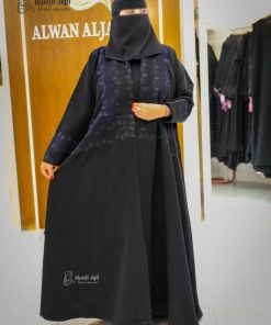 ألوان الجميلة  - عباية سوداء كريب هاري