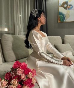 Alternative view of العنود للأزياء - فستان سهرة بيج ساتر باكمام مطرزة كرستال