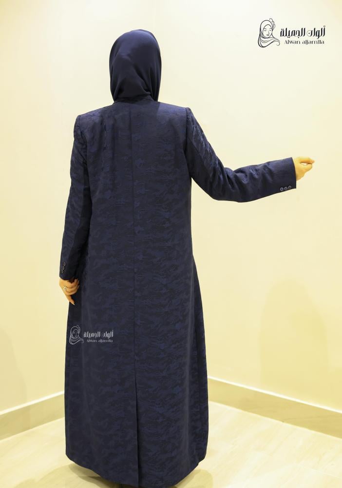 ألوان الجميلة - عباية بليزر من قماش التفتة الفاخر بلون كحلي أنيق - الصورة 5