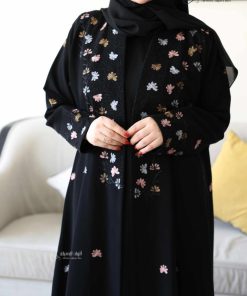 Alternative view of ألوان الجميلة  - عباية أزهار الربيع – كريب إندونيسي بتطريز ناعم ملون