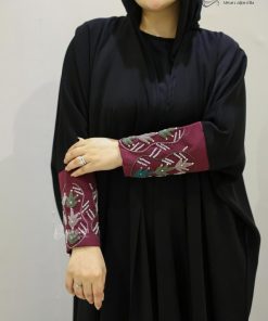 Alternative view of ألوان الجميلة  - عباية سوداء بشت بتفاصيل شك فخمة على الأكمام