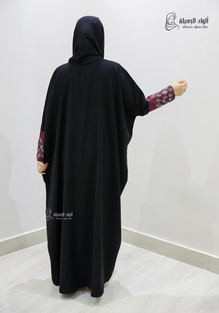 ألوان الجميلة - عباية سوداء بشت بتفاصيل شك فخمة على الأكمام - الصورة 5