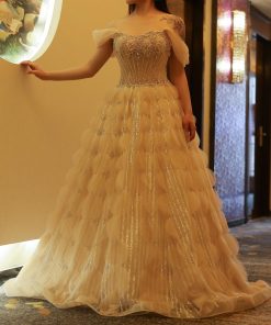 سمارا بوتيك - فستان ملكة تول مع تدرج الأشرطة من سمارا بوتيك-P34