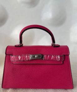 Alternative view of Kelly bag .