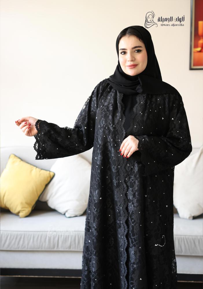 ألوان الجميلة - عباية دانتيل سوداء مطرزة نص كلوش فخمة للمناسبات - الصورة 2