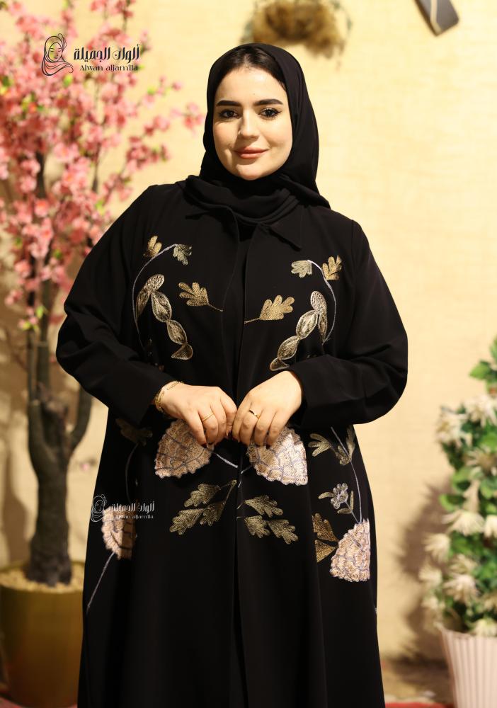 ألوان الجميلة - عباية سوداء هاري مطرزة | عباية فخمة - الصورة 2