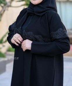 Alternative view of ألوان الجميلة  - عباية سوداء نص كلوش من كريب إندونيسي ناعم بتفاصيل كلفة أنيقة
