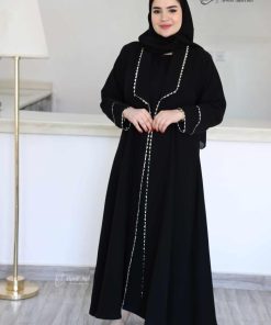 ألوان الجميلة  - عباية لمسة هادئة – سوداء بتطريز ناعم فاخر