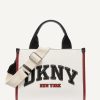 DKNY - حقيبة "توت" صغيرة بشعار العلامة - رفيقتك العملية لكل يوم