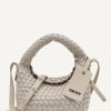 DKNY - تألقي بإطلالة مبهجة مع حقيبة DKNY Giselle Crossbody بألوانها الحيوية.
