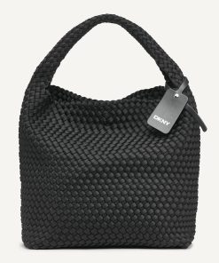 ⁦DKNY - حقيبة DKNY "جيزيل" (Giselle Hobo) باللون الأزرق – تصميم عصري وأنيق من النايلون المتين بلمسات من الجلد الصناعي الفاخر⁩ - الصورة ⁦3⁩