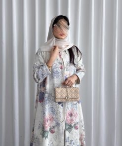عبايات روز - شانيل مقصب ابيض
