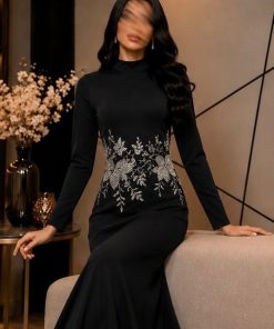 ⁦فور يو - فستان سهرة طويل بتطريز كريستالي فاخر⁩ - الصورة ⁦5⁩