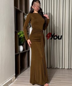 فور يو - فستان فاخر بأكمام طويلة وقصة درابيه أنيقة بتفصيلة خصر مميز ومزين بالفصوص