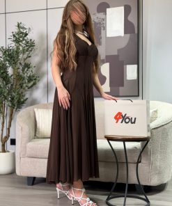 ⁦فور يو - فستان عيد بني طويل بقصة أنثوية أنيقة⁩ - الصورة ⁦4⁩