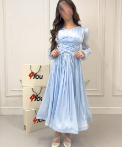فور يو - فستان ناعمي أزرق سماوي بتصميم كورسيه ورباط أمامي وأكمام شفافة