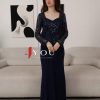 فور يو - فستان سهرة أزرق غامق طويل بأكمام طويلة مطرز بالترتر