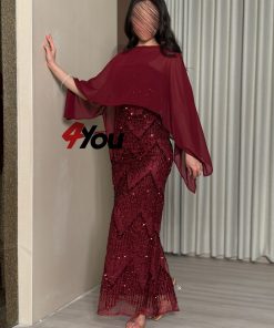 ⁦فور يو - فستان سهرة عنابي فاخر بترتر لامع مع كاب شيفون انسيابي⁩ - الصورة ⁦2⁩
