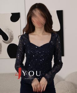 ⁦فور يو - فستان سهرة أزرق غامق طويل بأكمام طويلة مطرز بالترتر⁩ - الصورة ⁦3⁩