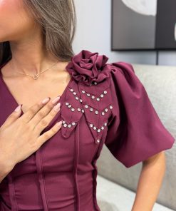 ⁦فور يو - فستان العيد ميدي أنيق بتفاصيل وردة وأكمام منفوخة⁩ - الصورة ⁦4⁩
